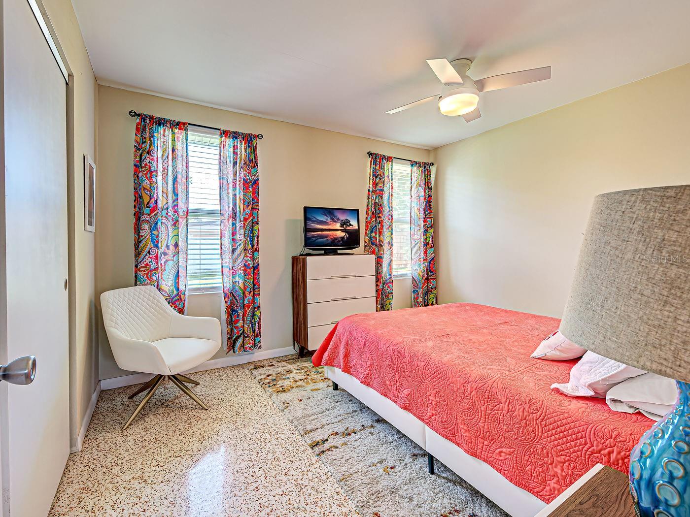 VENICE GARDENS - Residential Lease