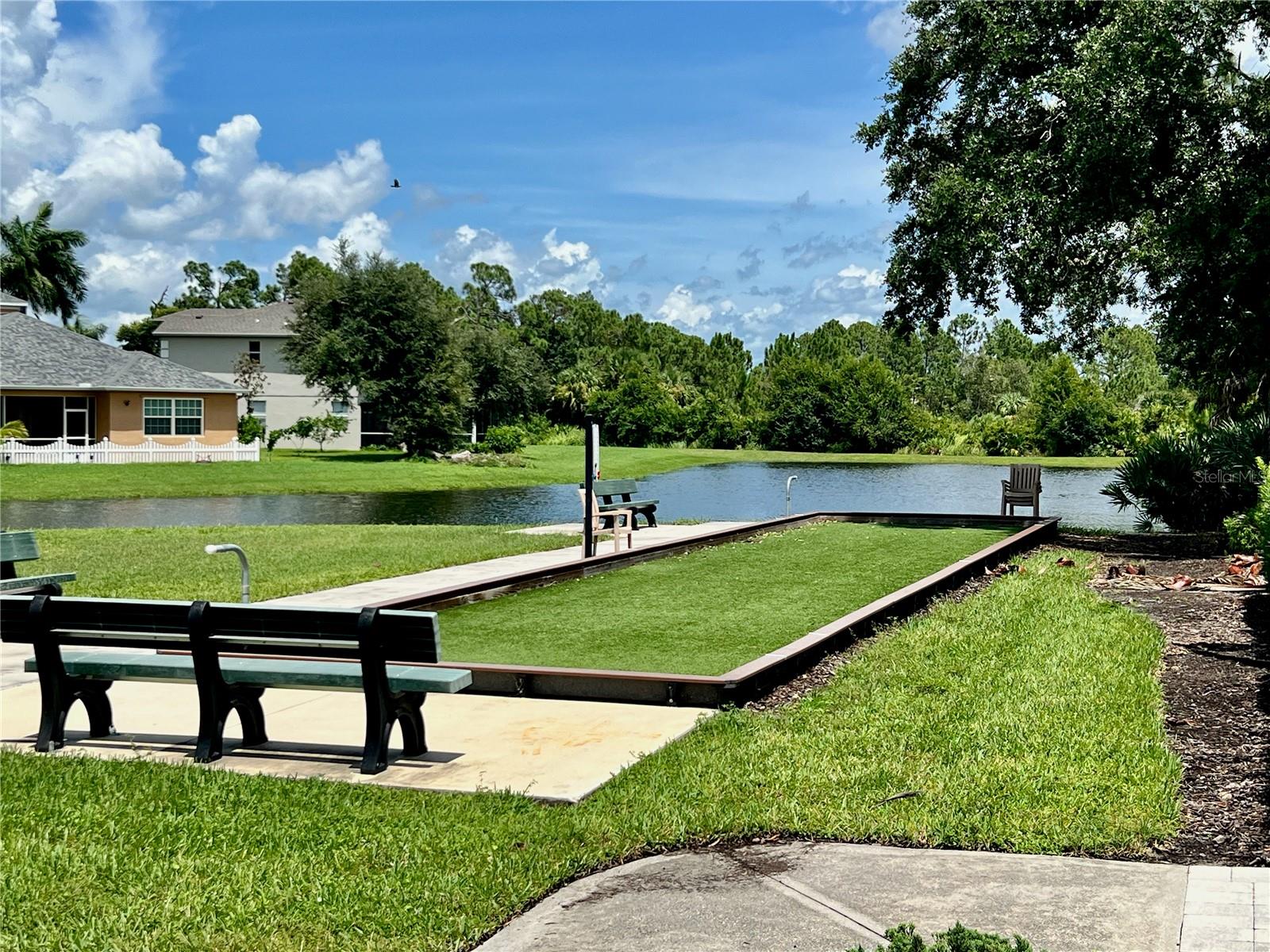 TOWNS AT LAKESIDE - Residential