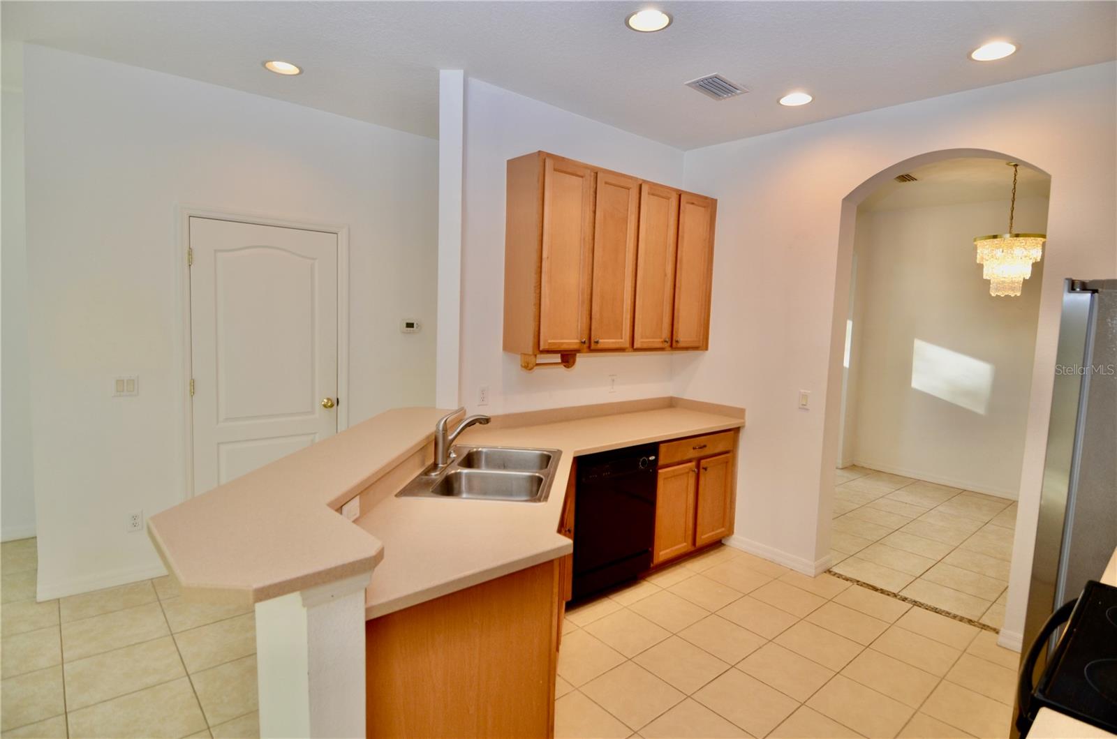 TOWNS AT LAKESIDE - Residential