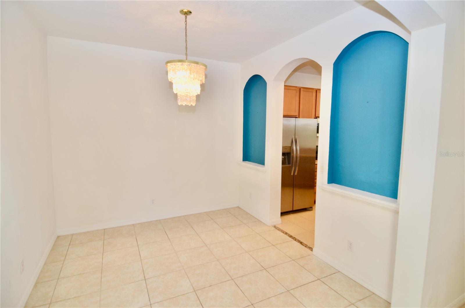 TOWNS AT LAKESIDE - Residential