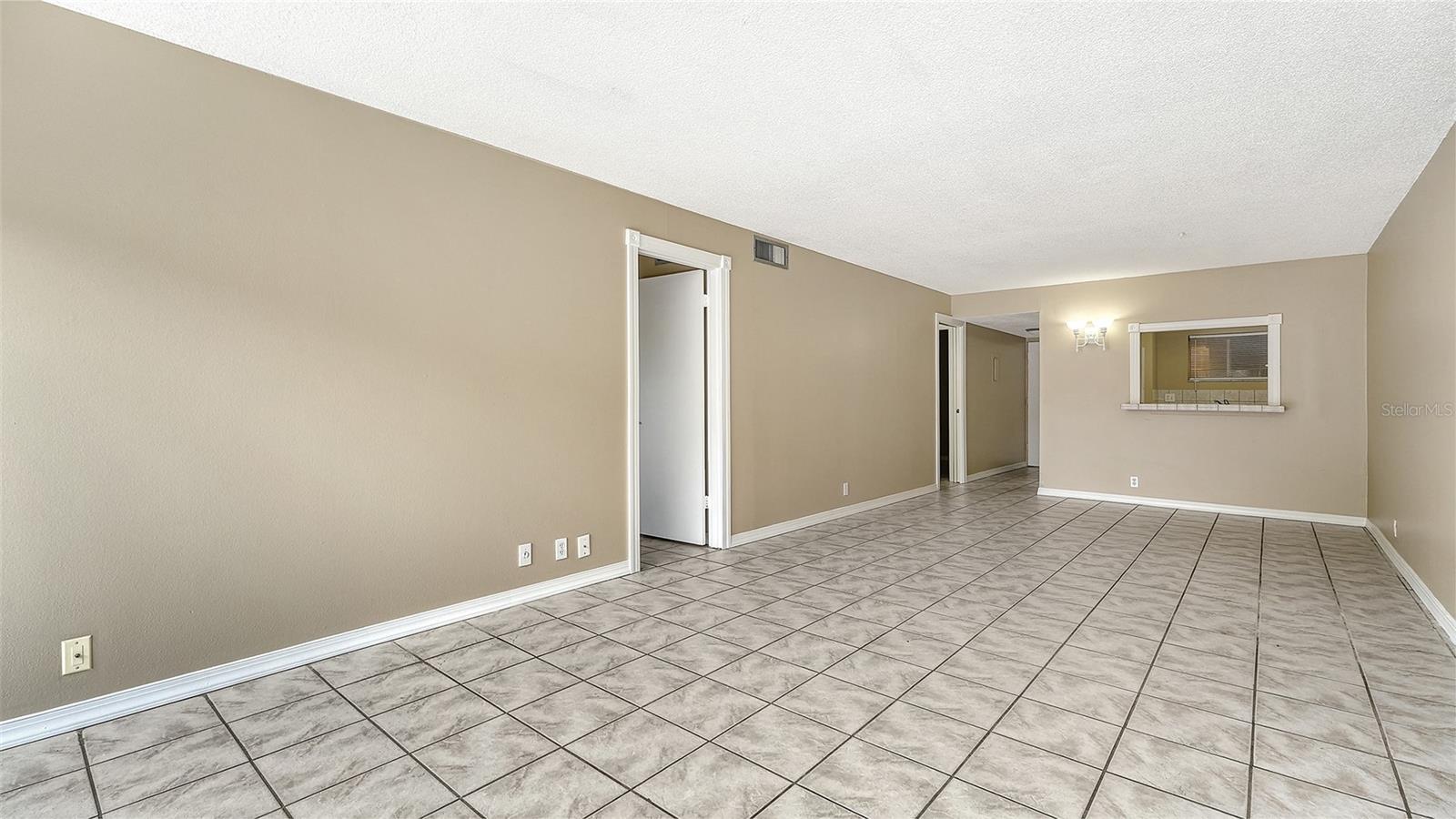2763 WOODGATE LANE 104
