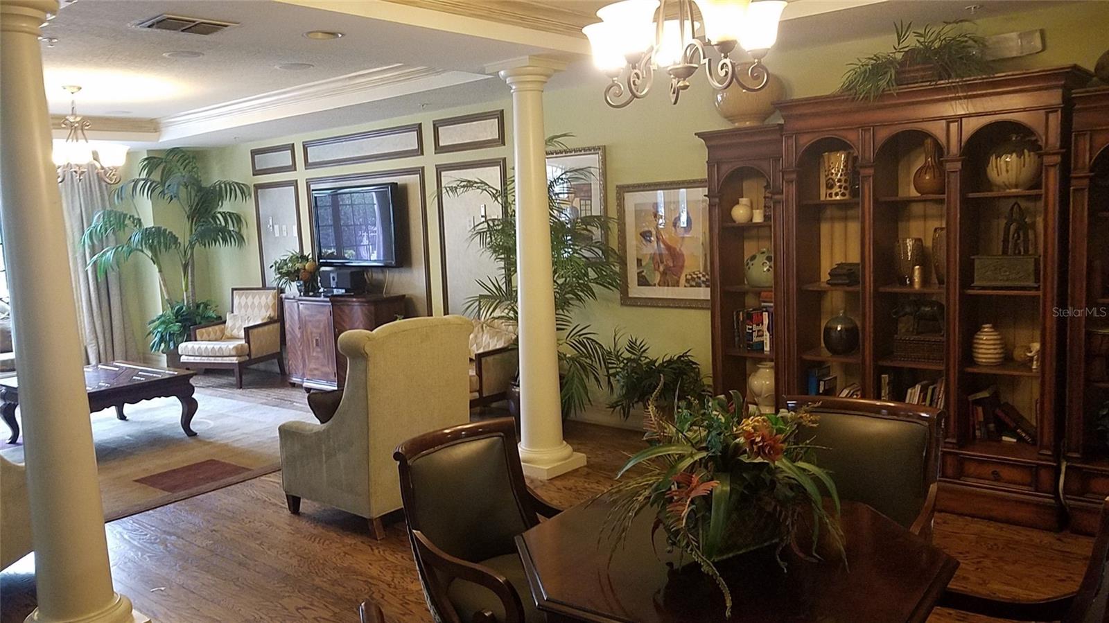 REGISTRY/MICHIGAN PARK - Residential Lease