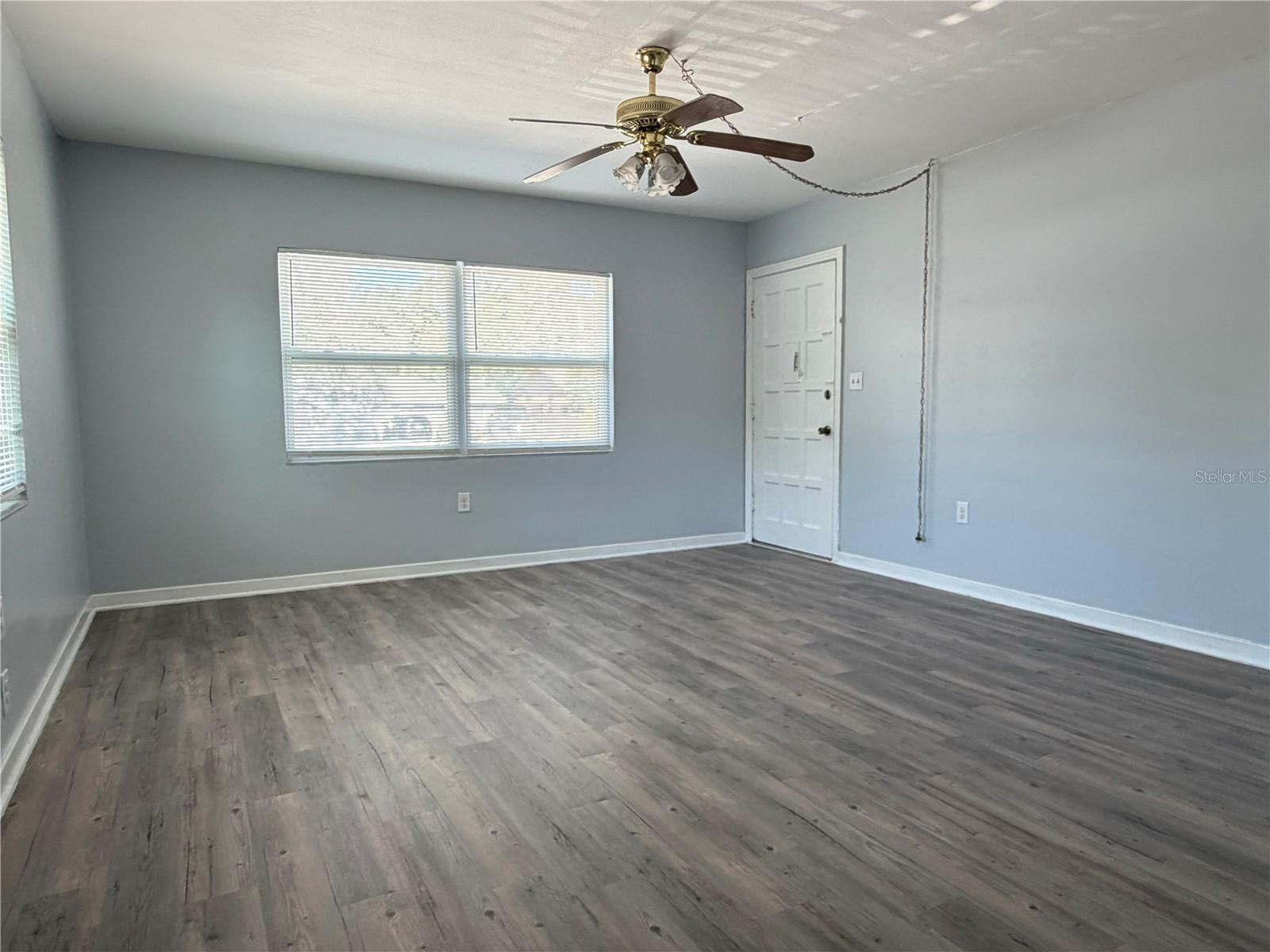 HIGHLAND GROVES - Residential Lease