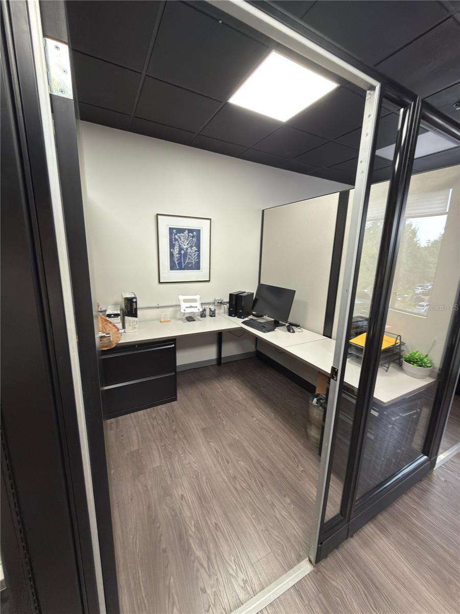 WINDERMERE BUS CENTER - Commercial Sale