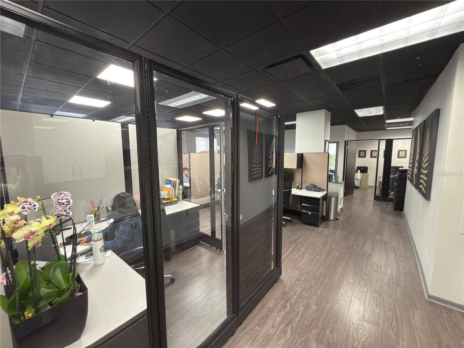 WINDERMERE BUS CENTER - Commercial Sale