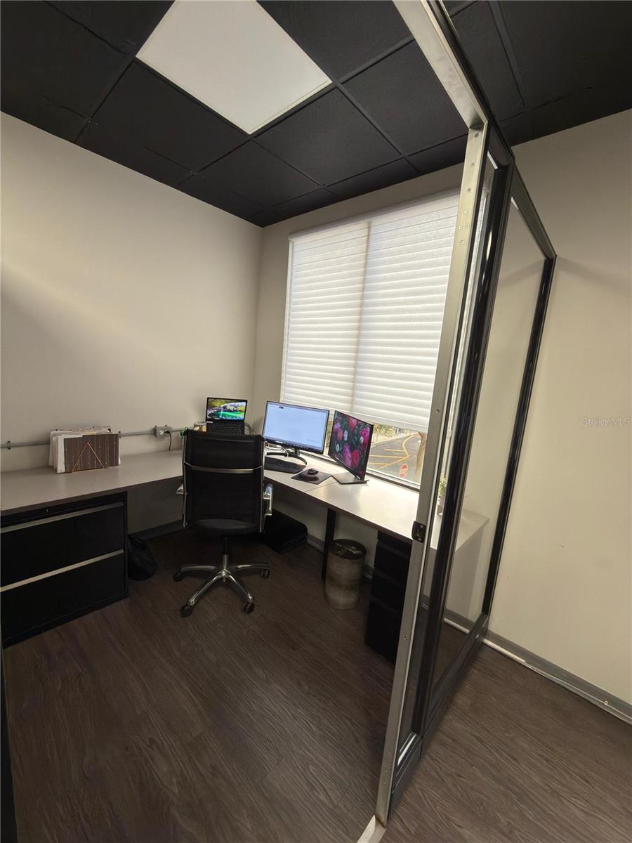 WINDERMERE BUS CENTER - Commercial Sale