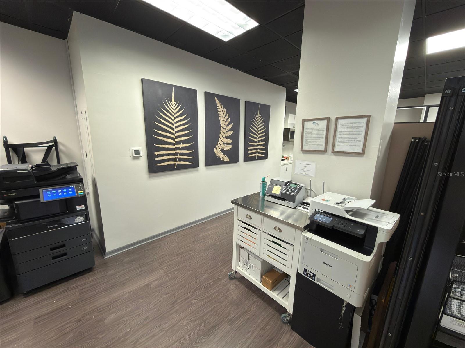 WINDERMERE BUS CENTER - Commercial Sale