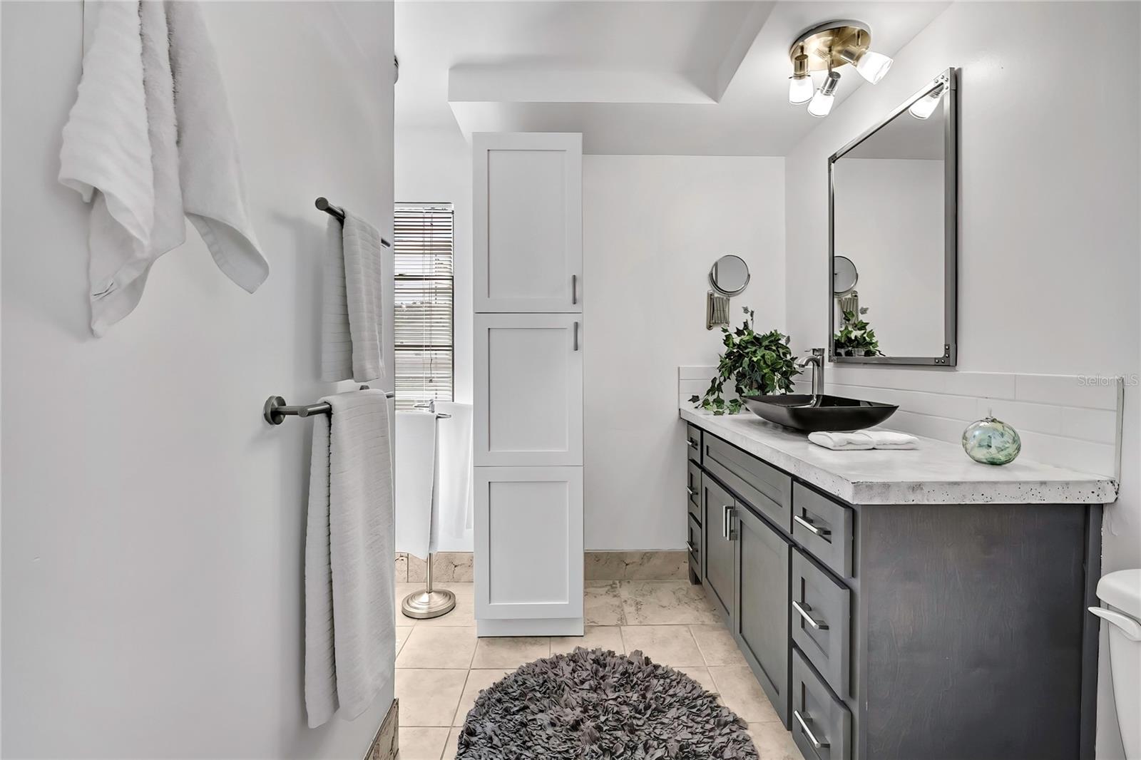 SPRING HILL - Residential