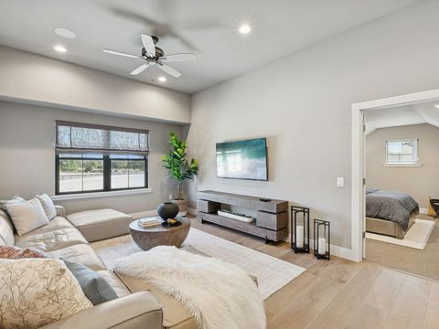 Tiny photo for 22151 Lake Seneca Road, Eustis, FL 32736 (MLS # O6383050)