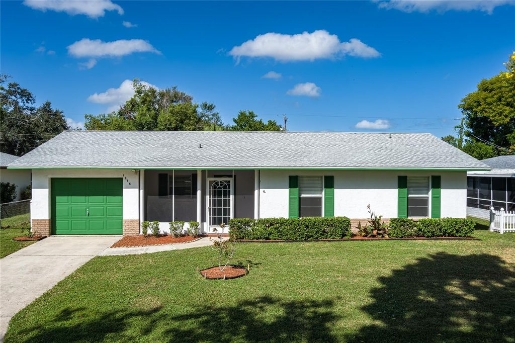 Photo of 1215 20th Avenue W, Palmetto, FL 34221 (MLS # A4664617)
