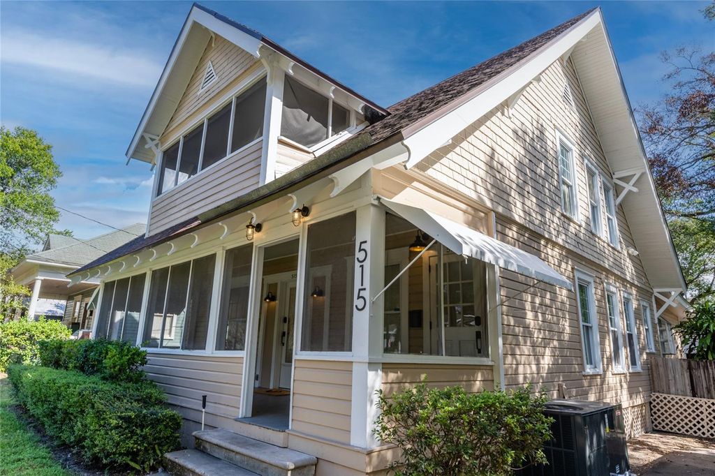 Photo of 515 Daniels Avenue, Orlando, FL 32801 (MLS # O6375136)