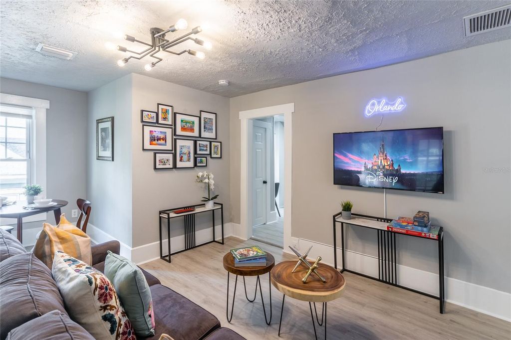 Photo of 515 Daniels Avenue, Orlando, FL 32801 (MLS # O6375136)