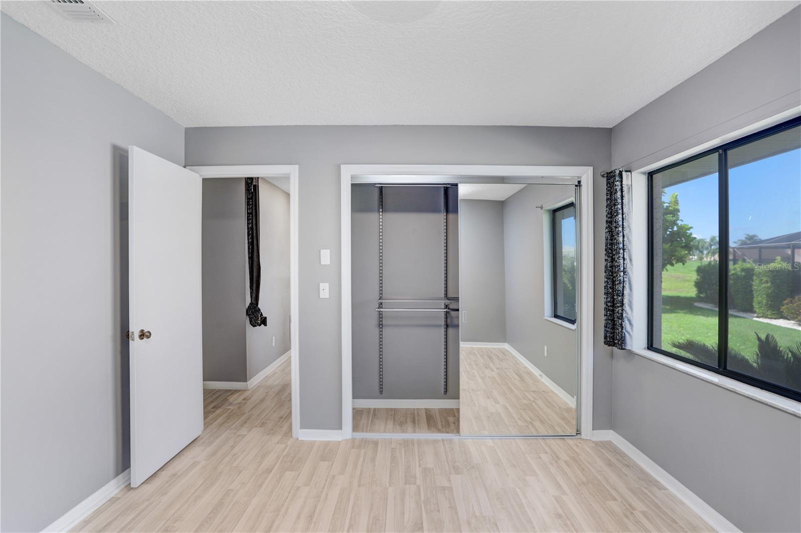 GREENBRIAR SUB - Residential Lease