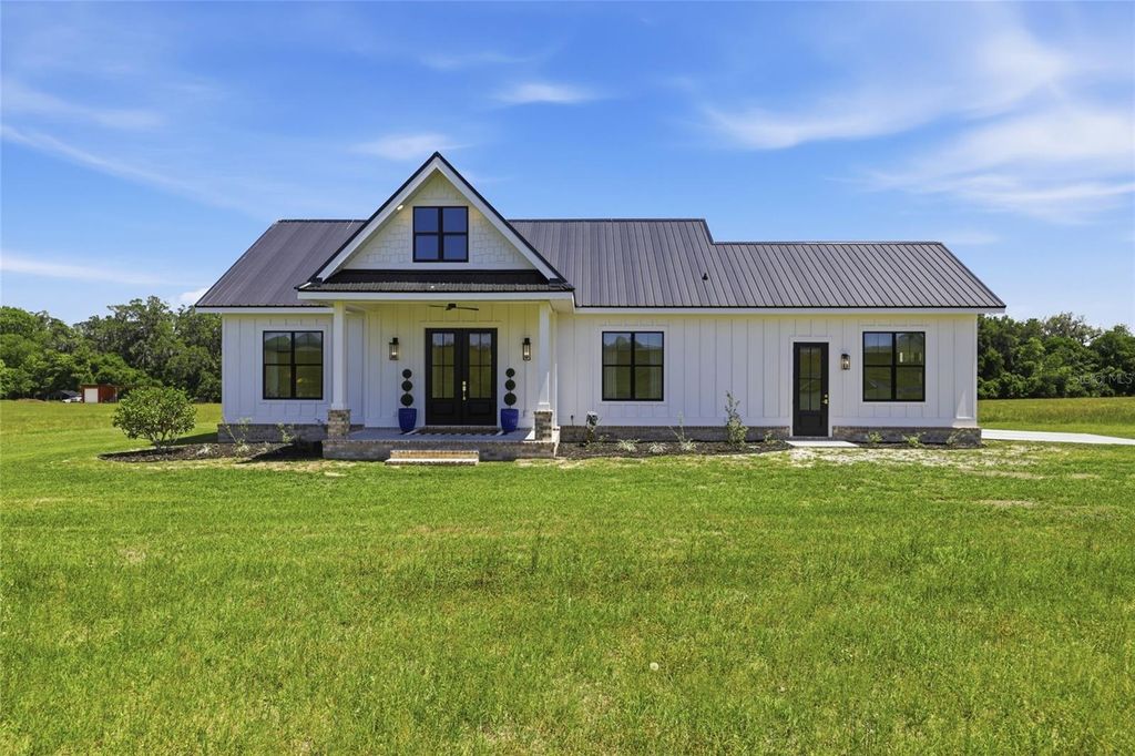 Photo of 18605 NW County Road 235a, Alachua, FL 32615 (MLS # A4690565)