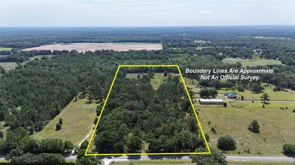 Photo of SW Boston Terrace, Fort White, FL 32038 (MLS # TB8479805)