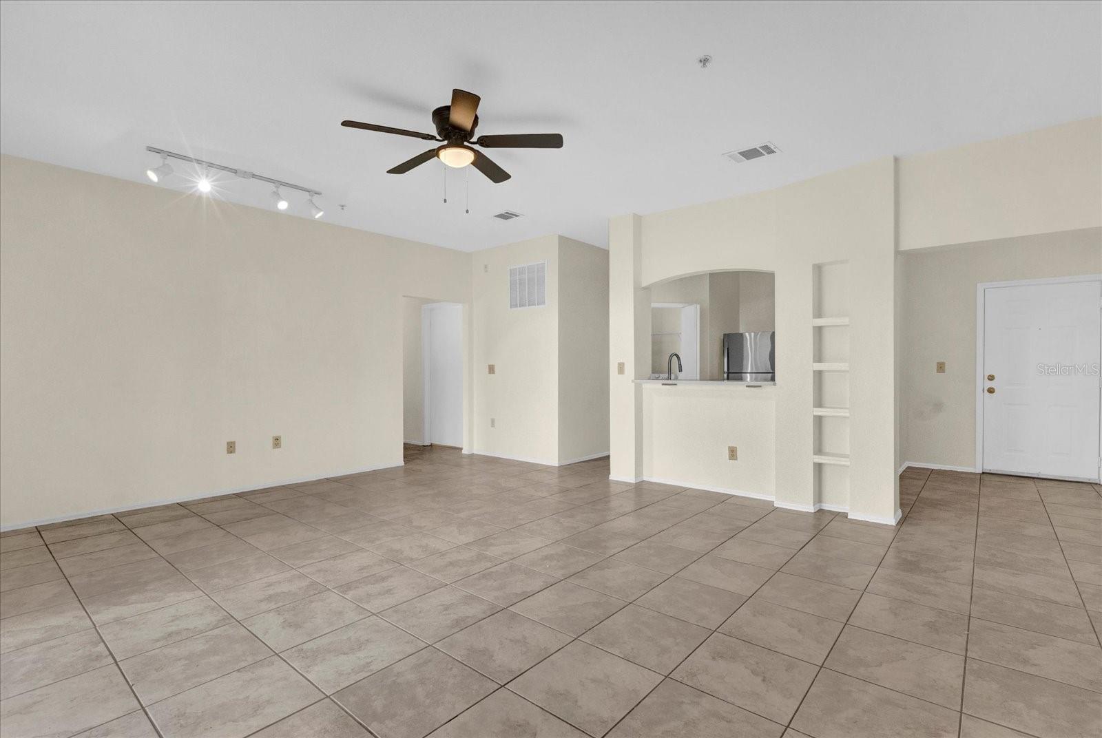 NOTTING HILL A CONDO - Residential Lease