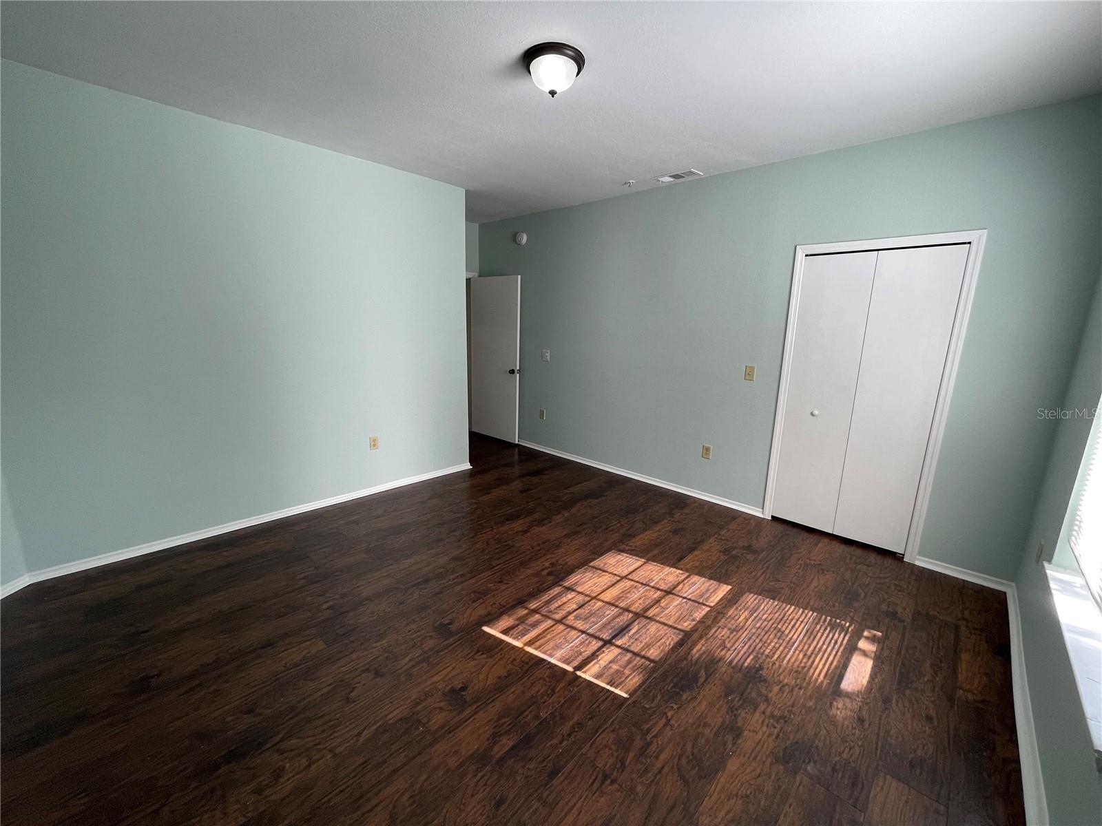 NOTTING HILL A CONDO - Residential Lease