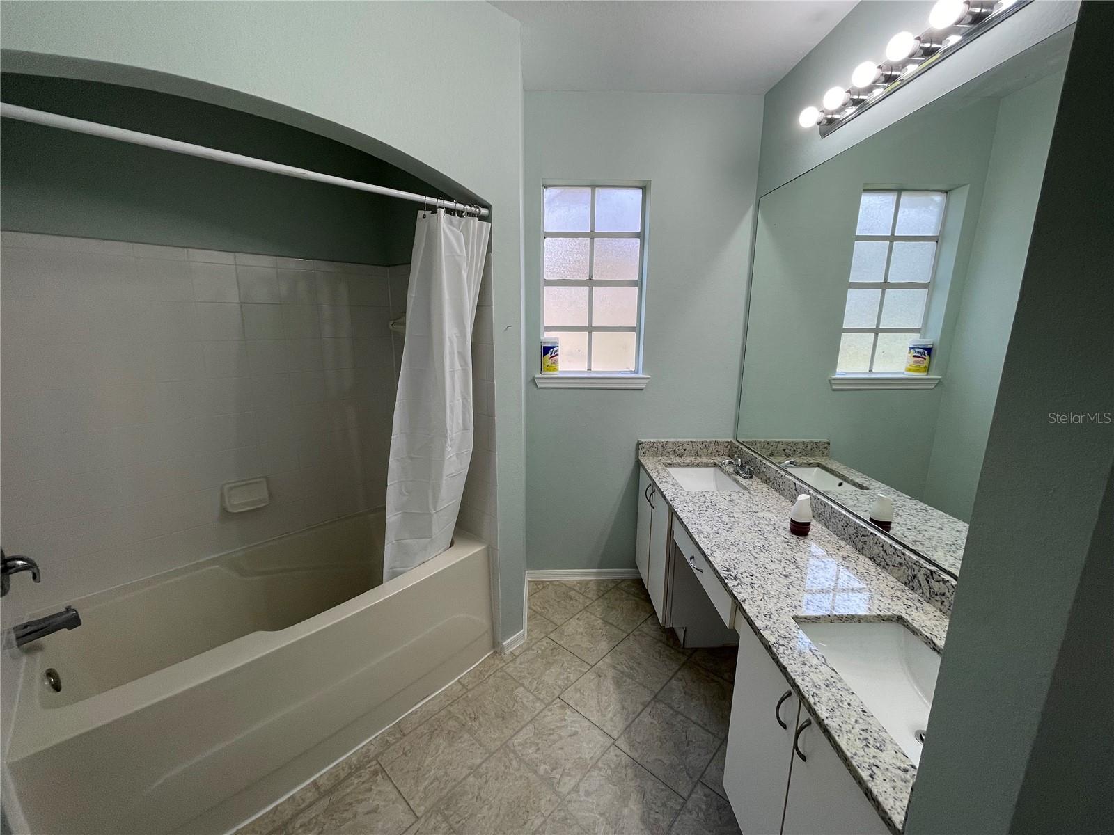 NOTTING HILL A CONDO - Residential Lease