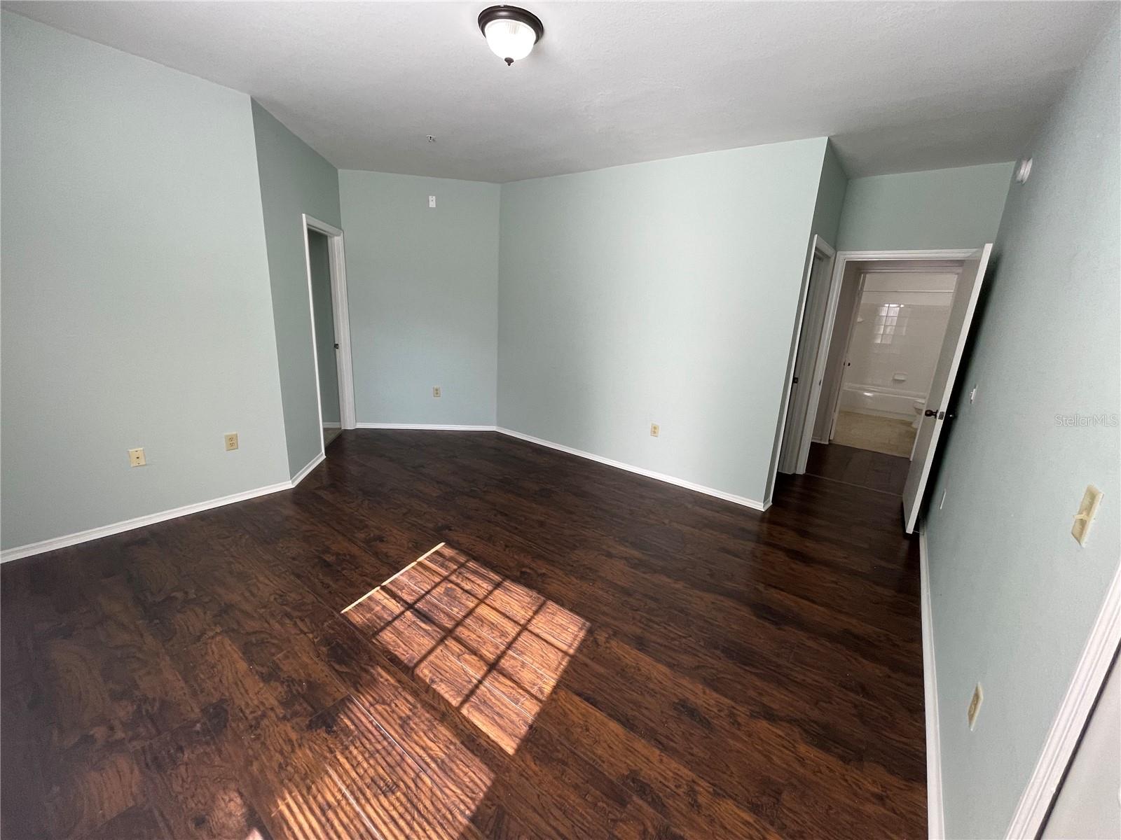 NOTTING HILL A CONDO - Residential Lease