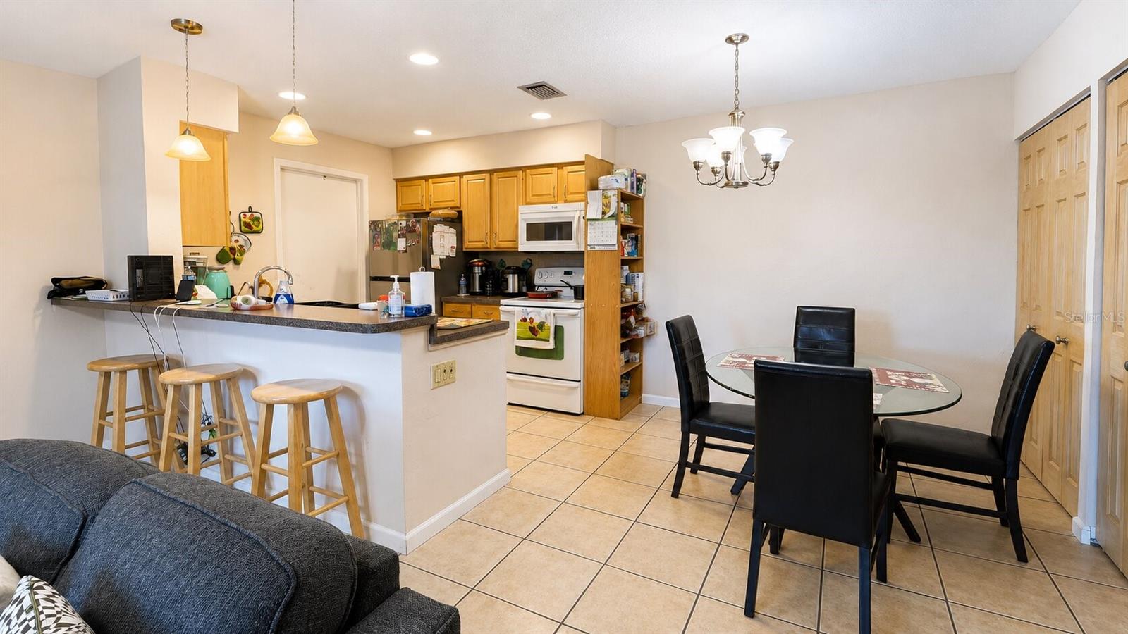 3914 NW CINNAMON TREE CIRCLE