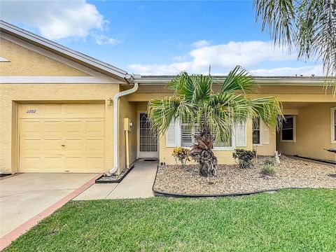 3202 QUEEN PALMS COURT KISSIMMEE FL 34747