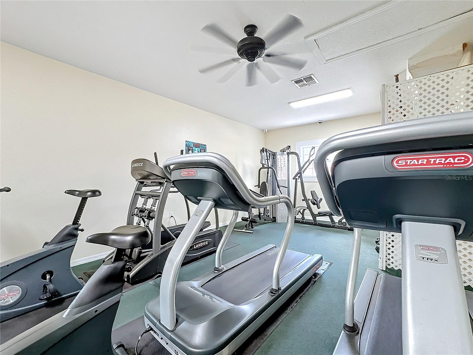 GRAND PALMS - Residential