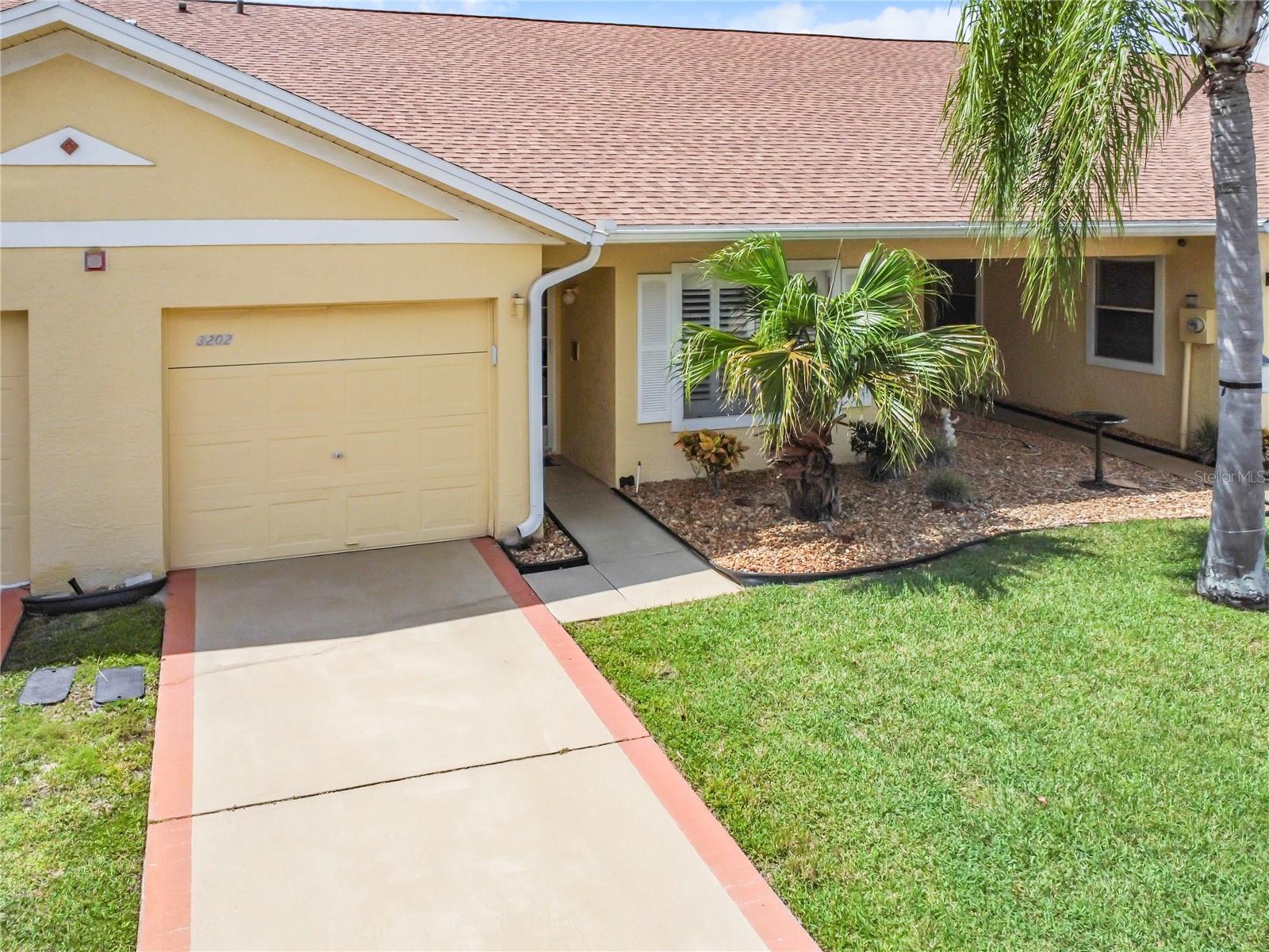 GRAND PALMS - Residential