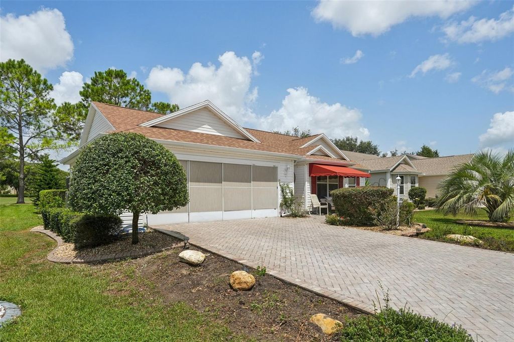 Photo of 16846 SE 80th Bellavista Circle, The Villages, FL 32162 (MLS # OM706331)