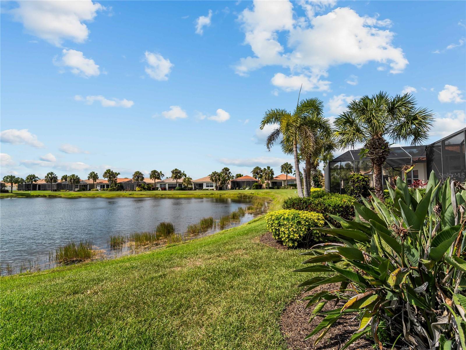 VENETIAN GOLF AND RIVER CLUB. - Residential