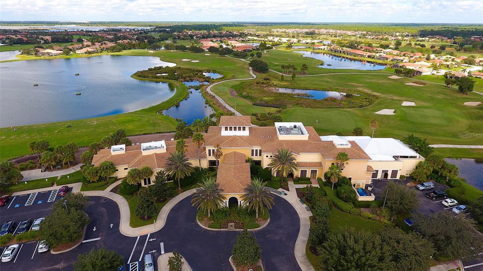 VENETIAN GOLF AND RIVER CLUB. - Residential