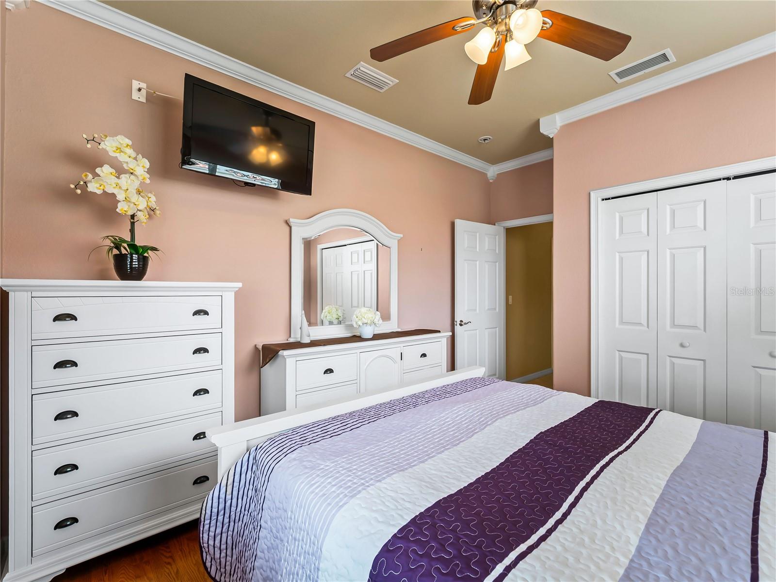 VENETIAN GOLF AND RIVER CLUB. - Residential