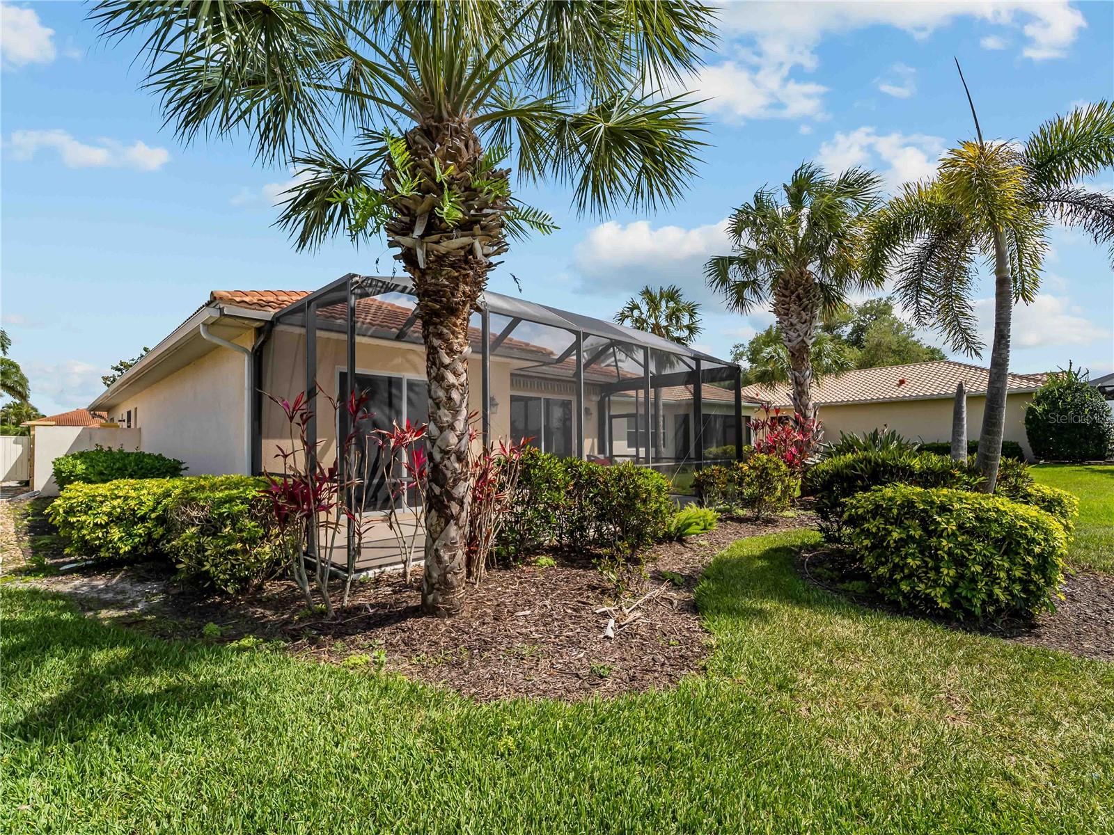 VENETIAN GOLF AND RIVER CLUB. - Residential