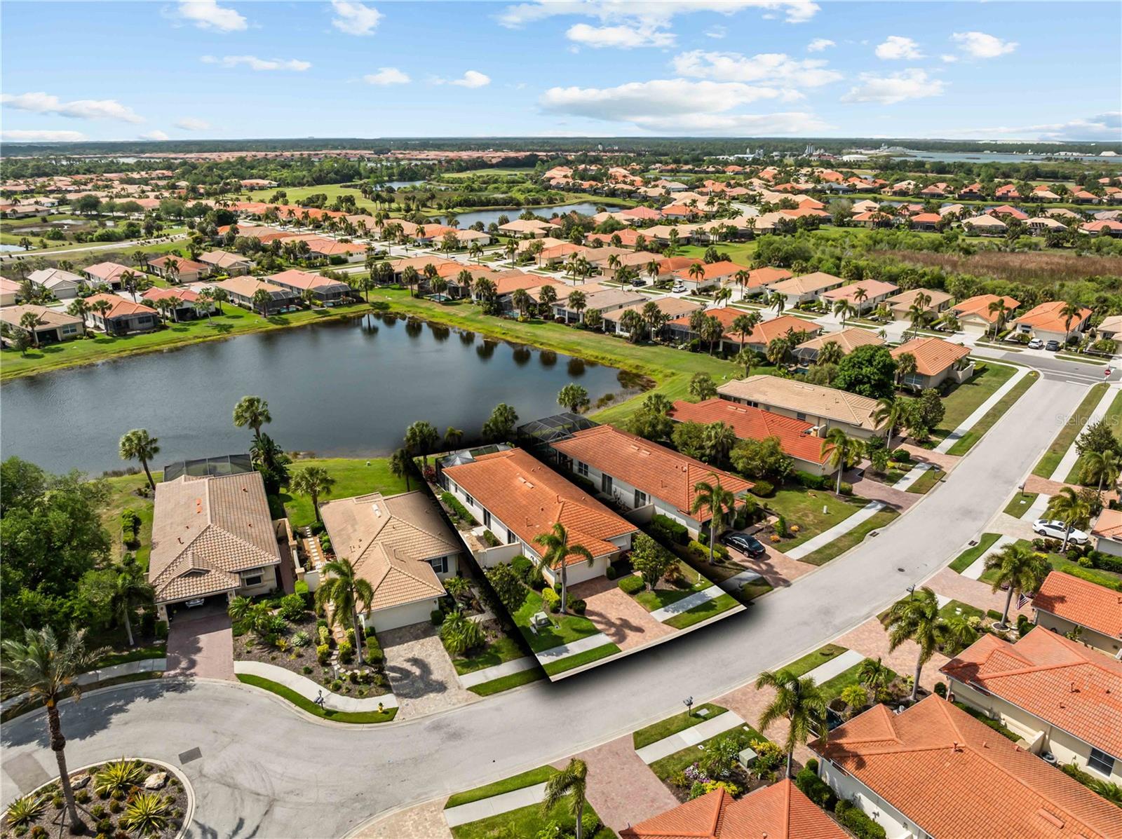 VENETIAN GOLF AND RIVER CLUB. - Residential