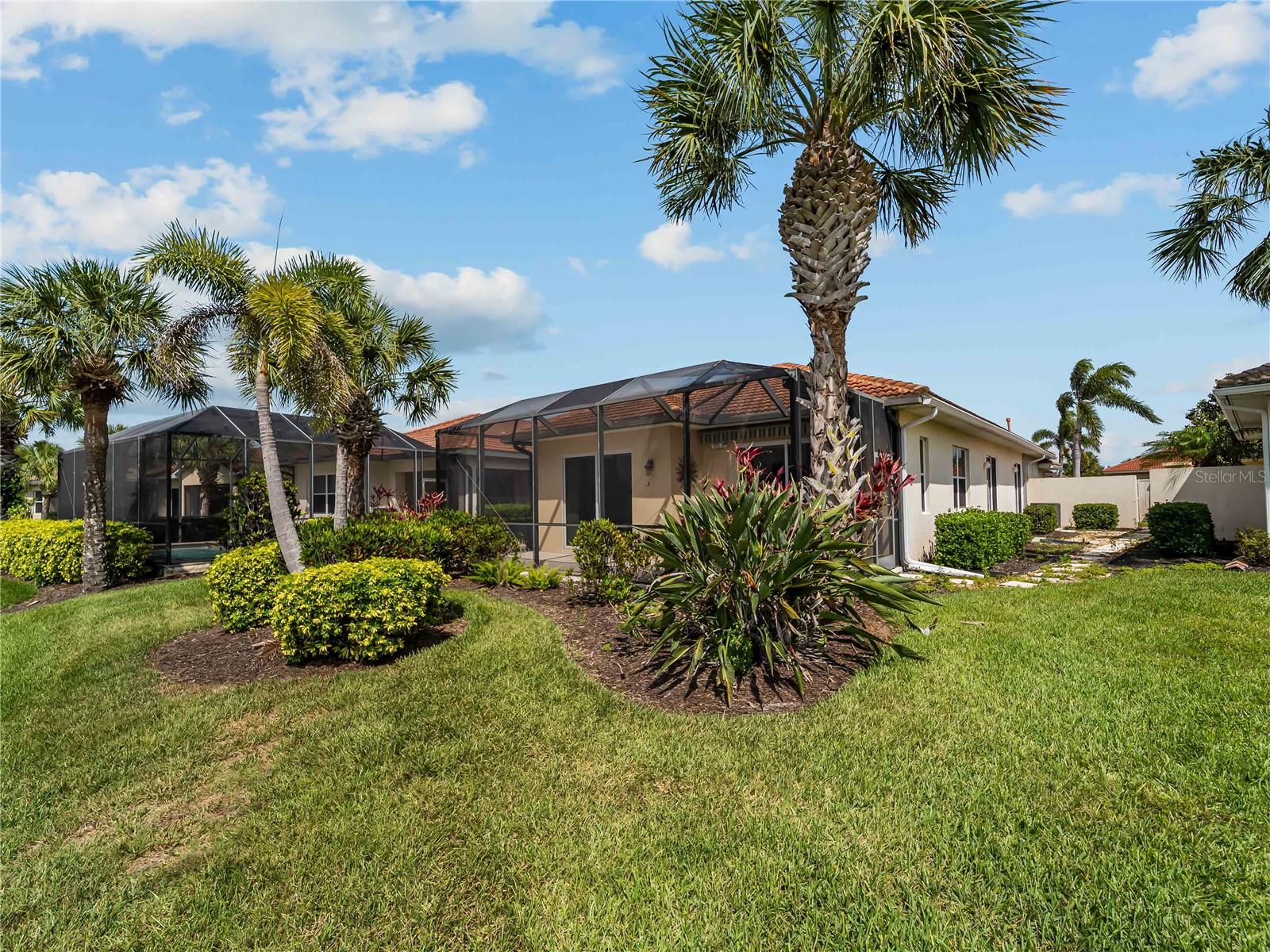 VENETIAN GOLF AND RIVER CLUB. - Residential
