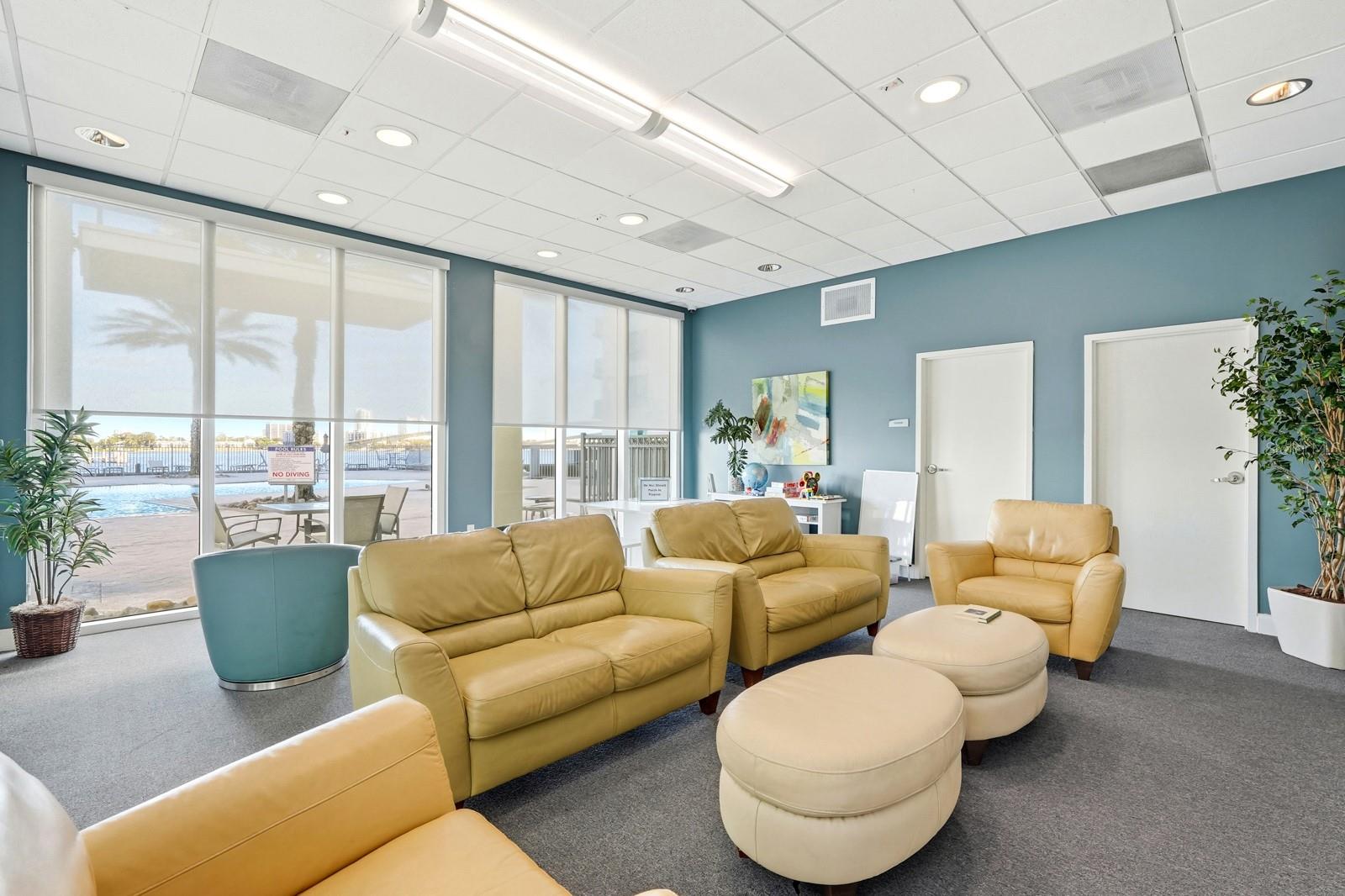 MARINA GRANDE/HALIFAX 01 - Residential