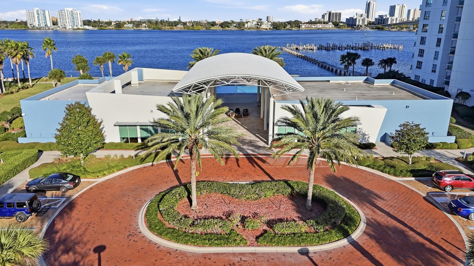 MARINA GRANDE/HALIFAX 01 - Residential