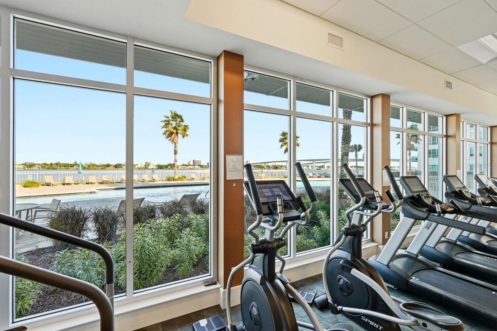 MARINA GRANDE/HALIFAX 01 - Residential