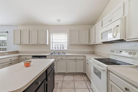Tiny photo for 3002 Lorimer Ct, Groveland, FL 34736 (MLS # G5112622)