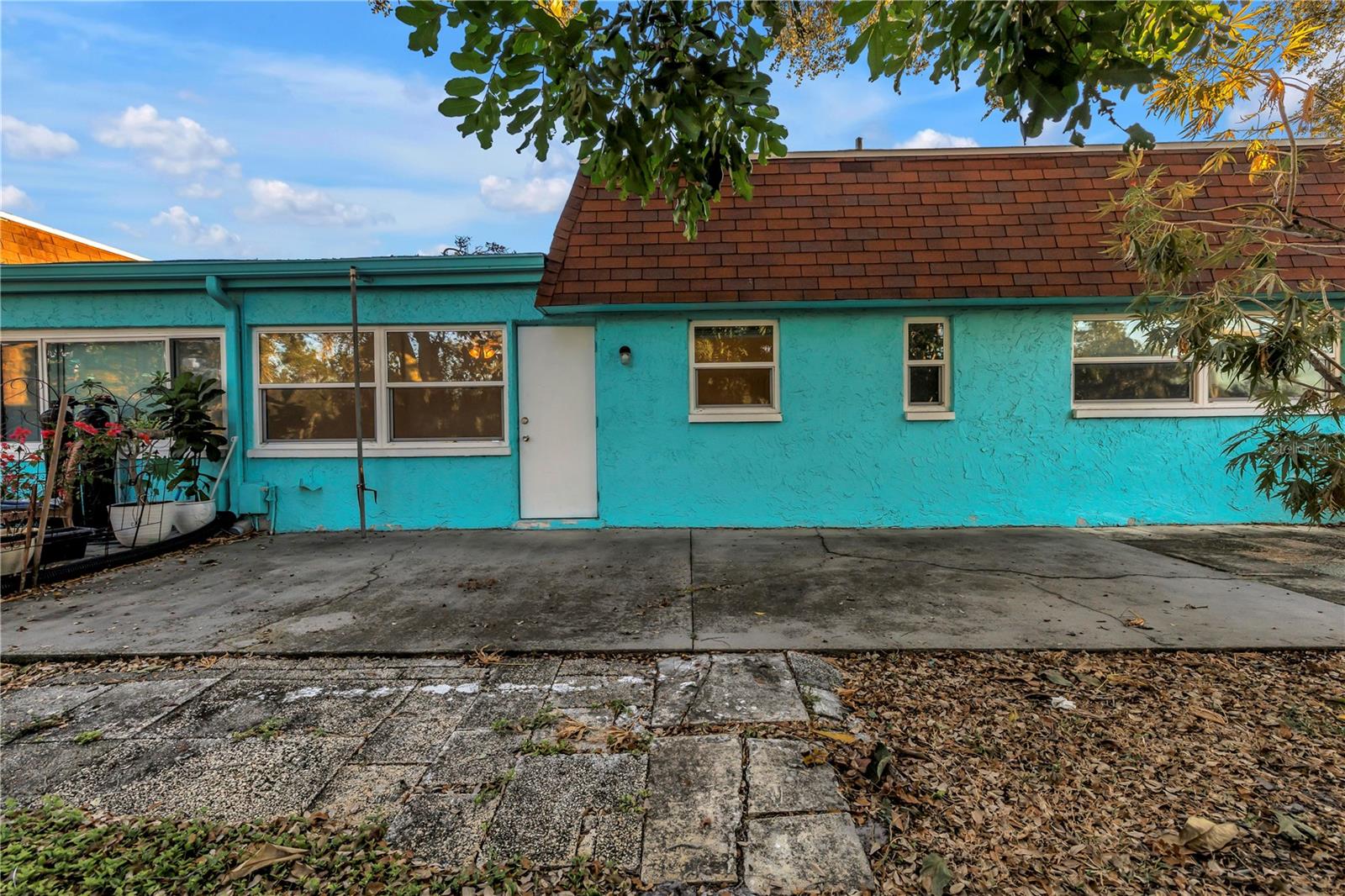 VENDOME VILLAGE - Residential