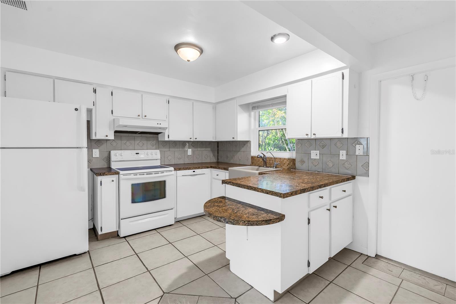 VENDOME VILLAGE - Residential