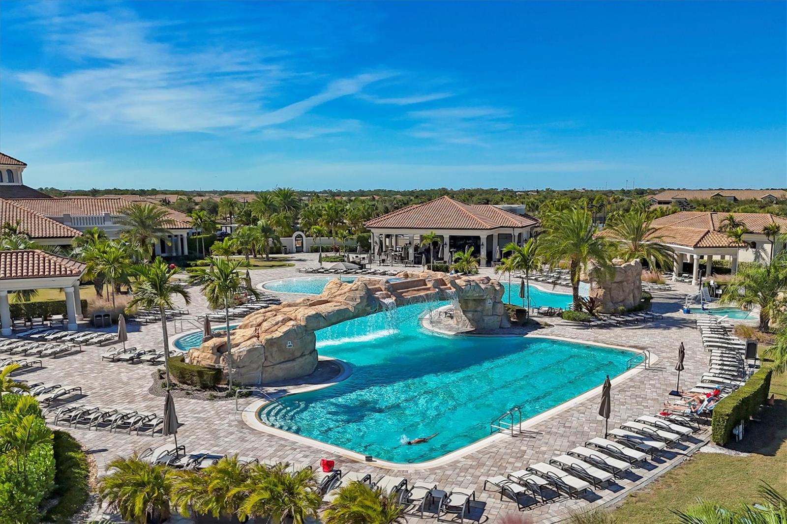 LAKEWOOD NATIONAL GOLF CULB PH II - Residential