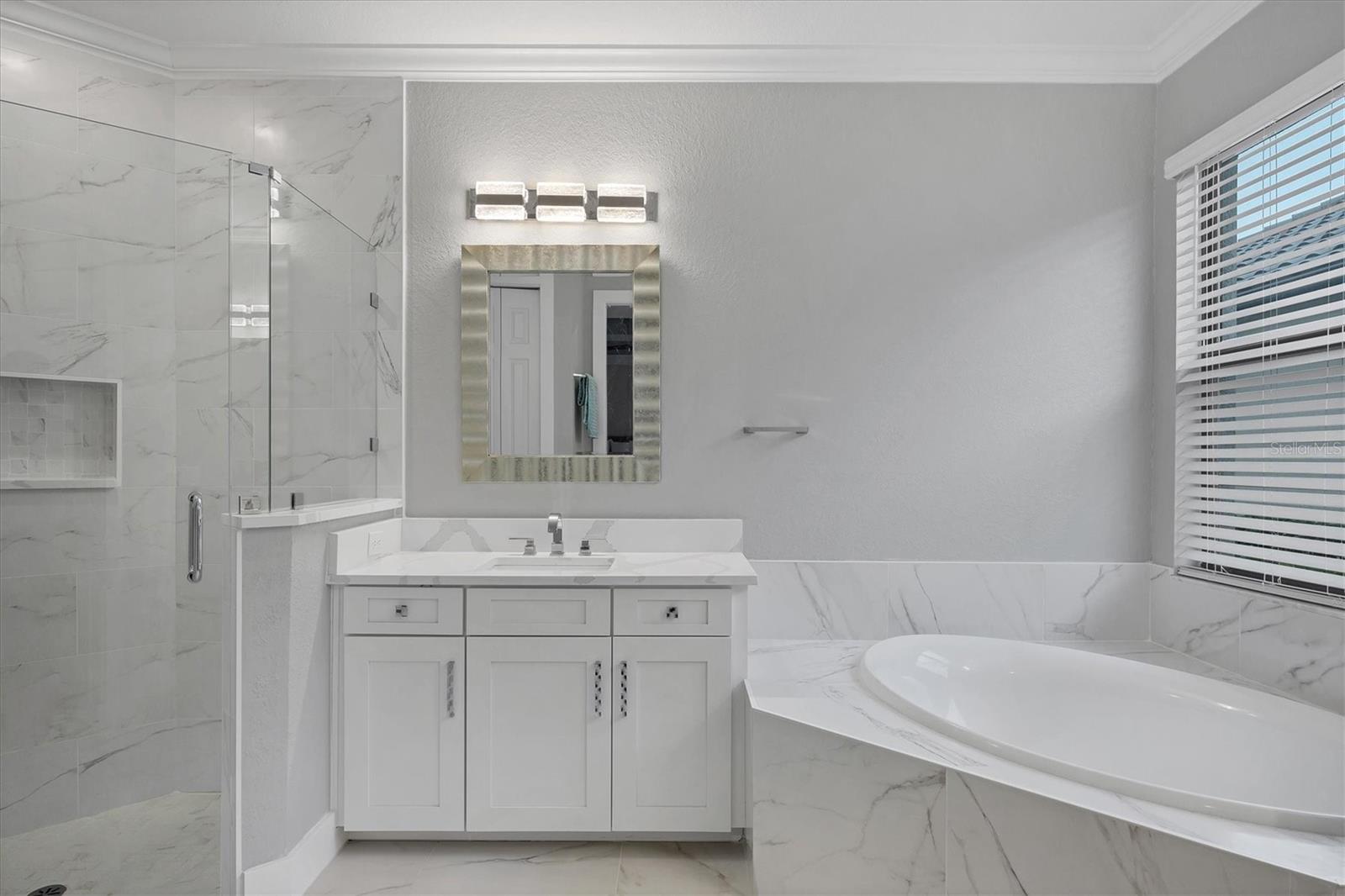 LAKEWOOD NATIONAL GOLF CULB PH II - Residential