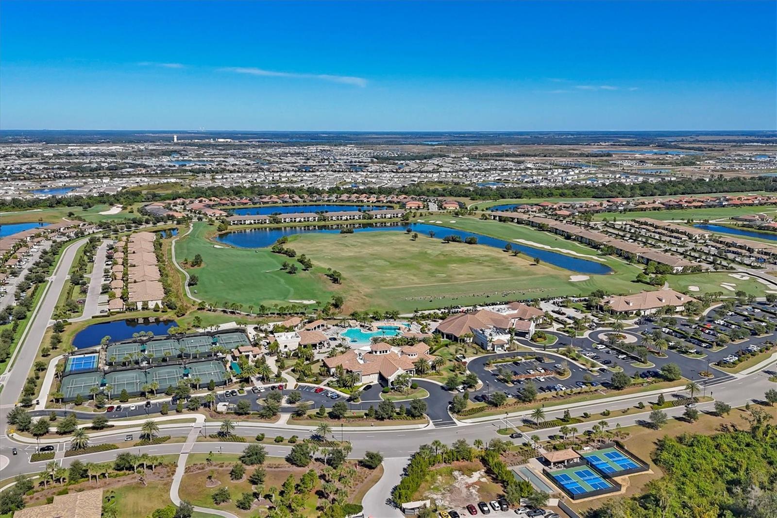 LAKEWOOD NATIONAL GOLF CULB PH II - Residential