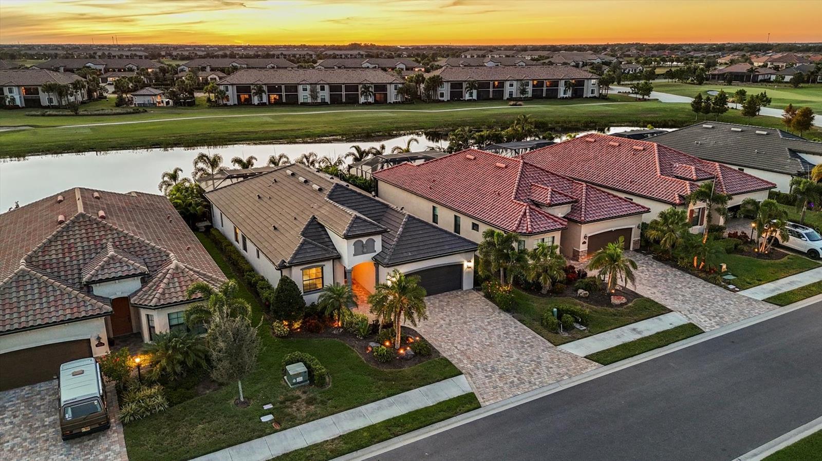 LAKEWOOD NATIONAL GOLF CULB PH II - Residential