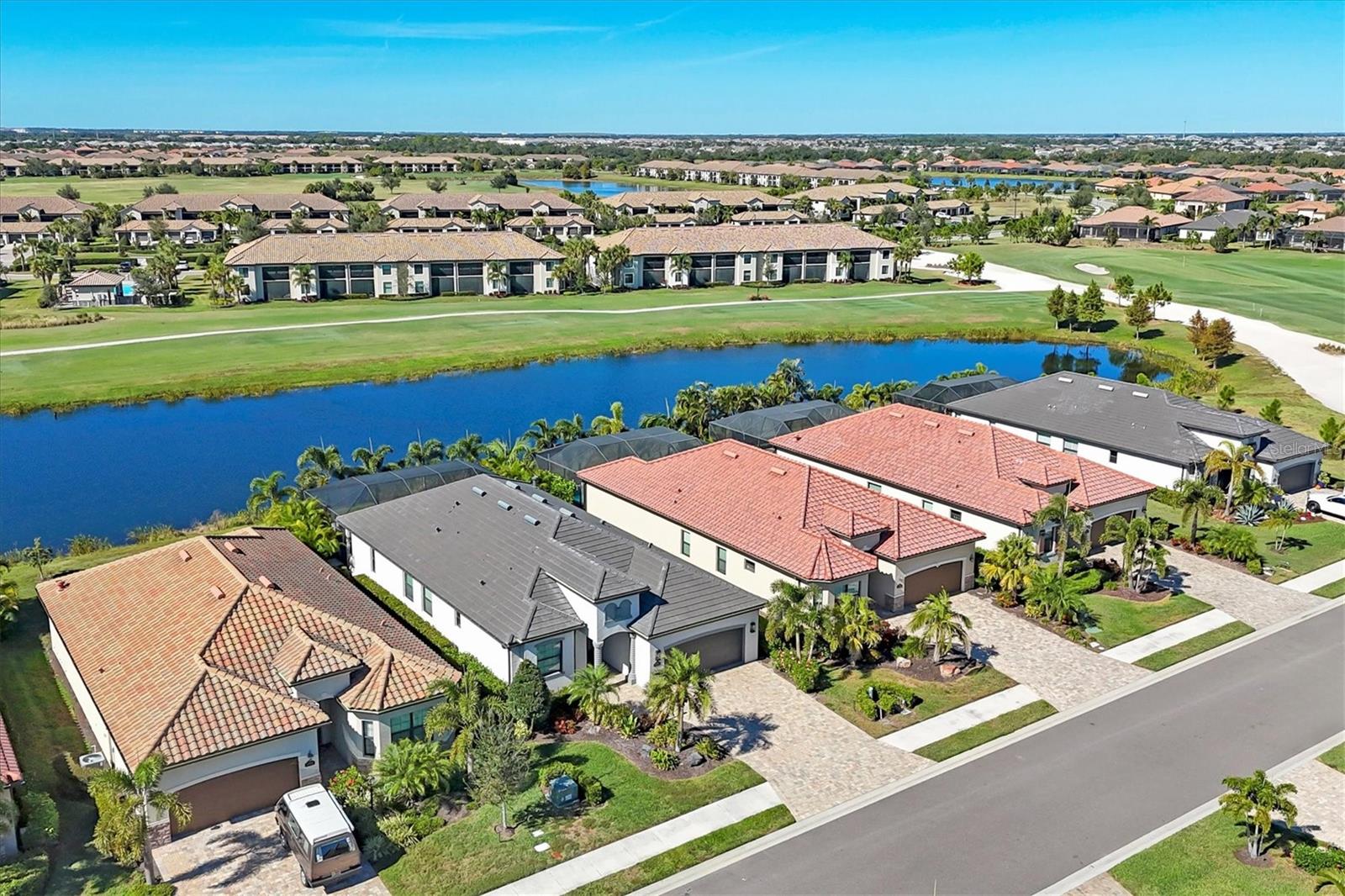 LAKEWOOD NATIONAL GOLF CULB PH II - Residential