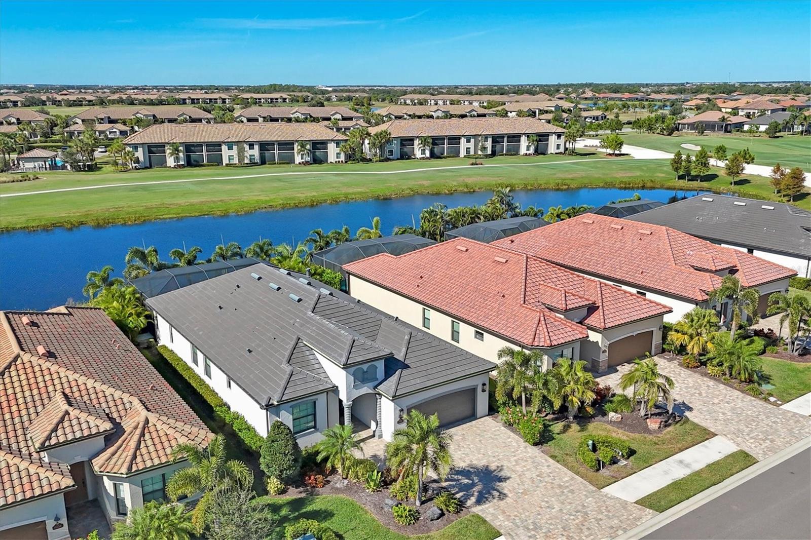 LAKEWOOD NATIONAL GOLF CULB PH II - Residential