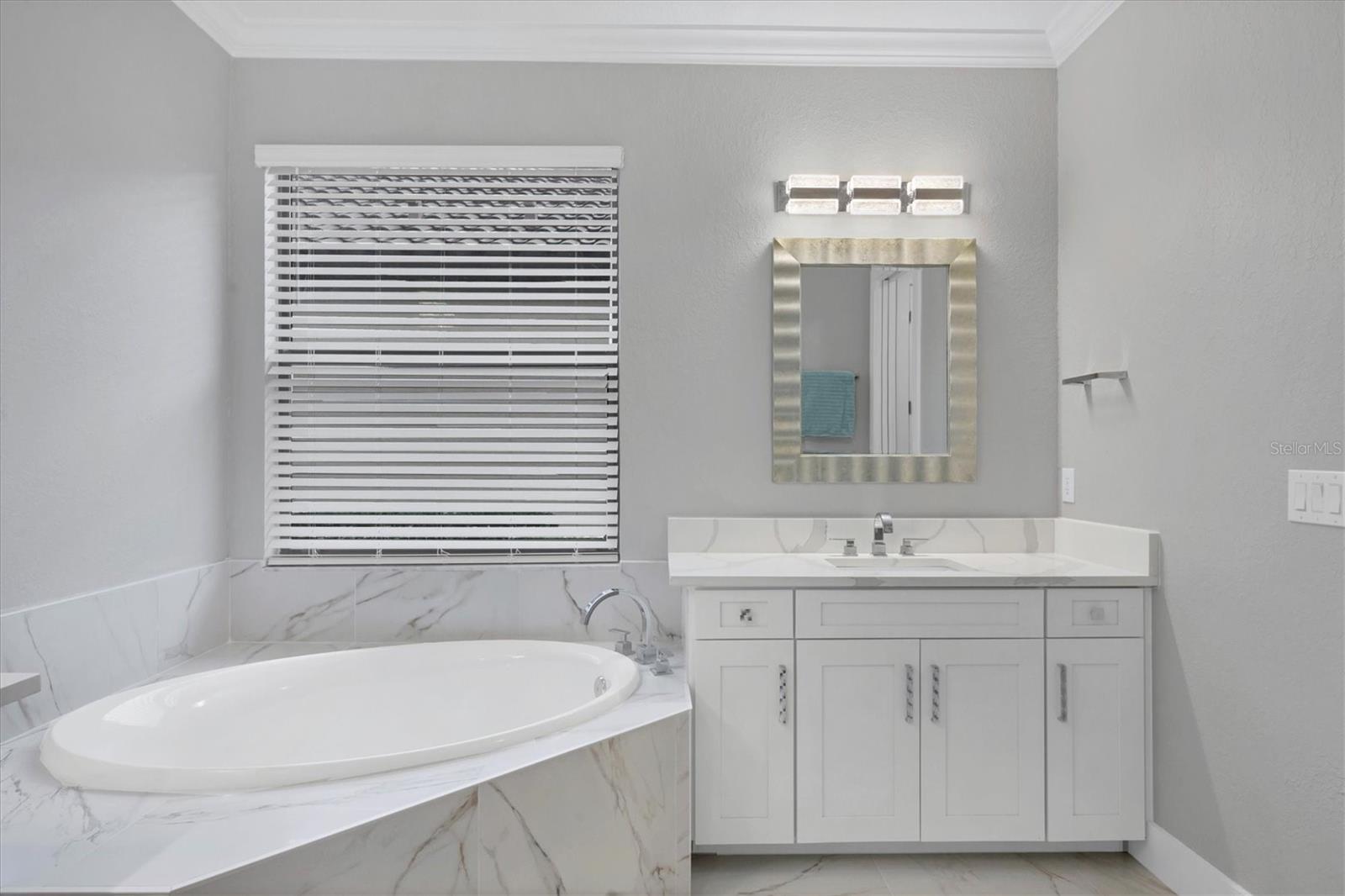 LAKEWOOD NATIONAL GOLF CULB PH II - Residential