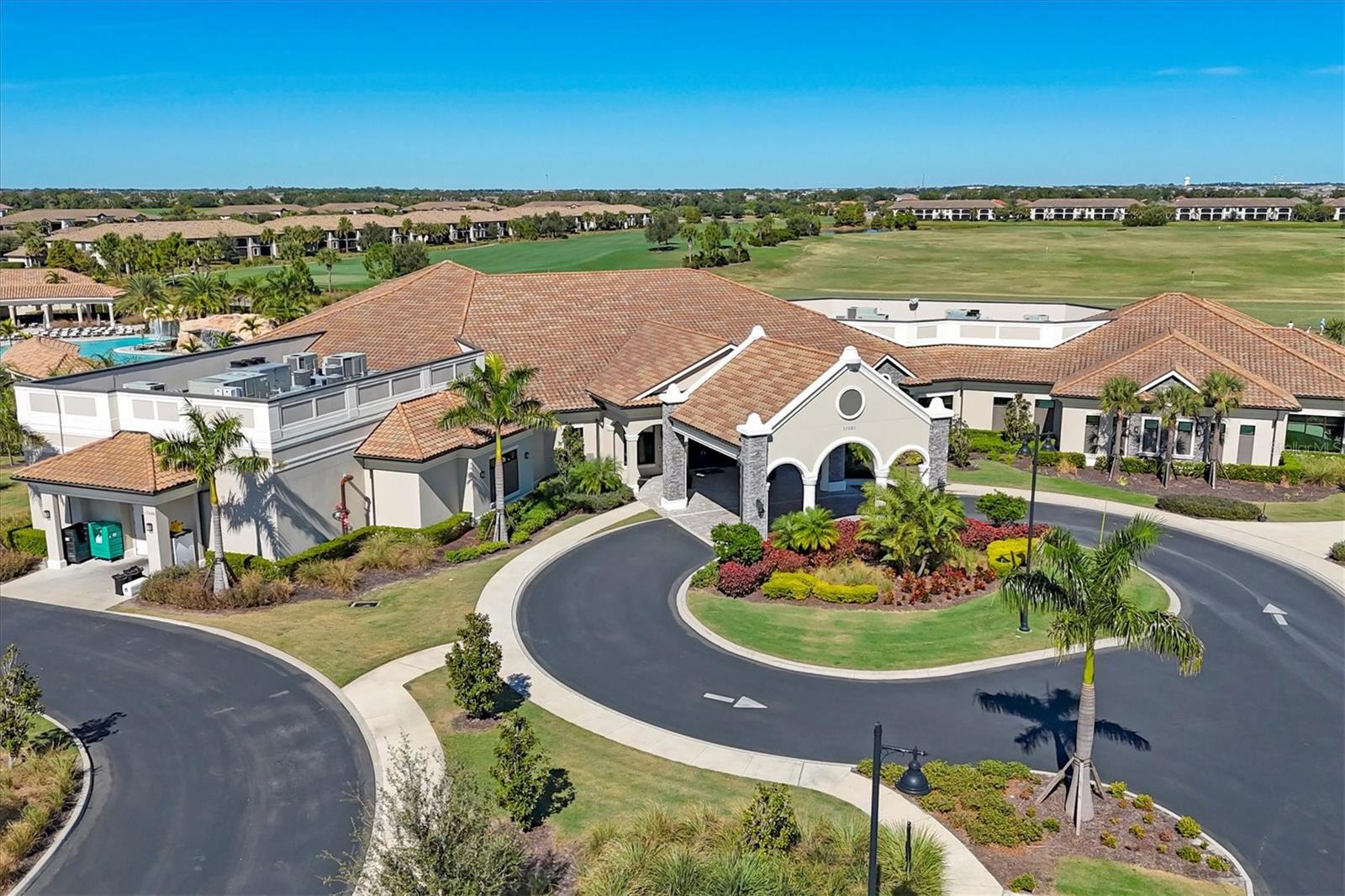 LAKEWOOD NATIONAL GOLF CULB PH II - Residential