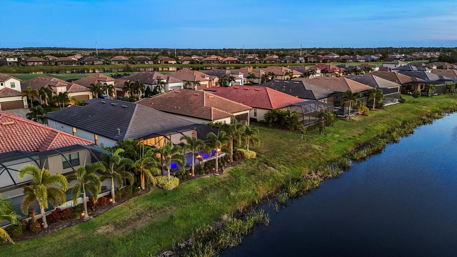 LAKEWOOD NATIONAL GOLF CULB PH II - Residential