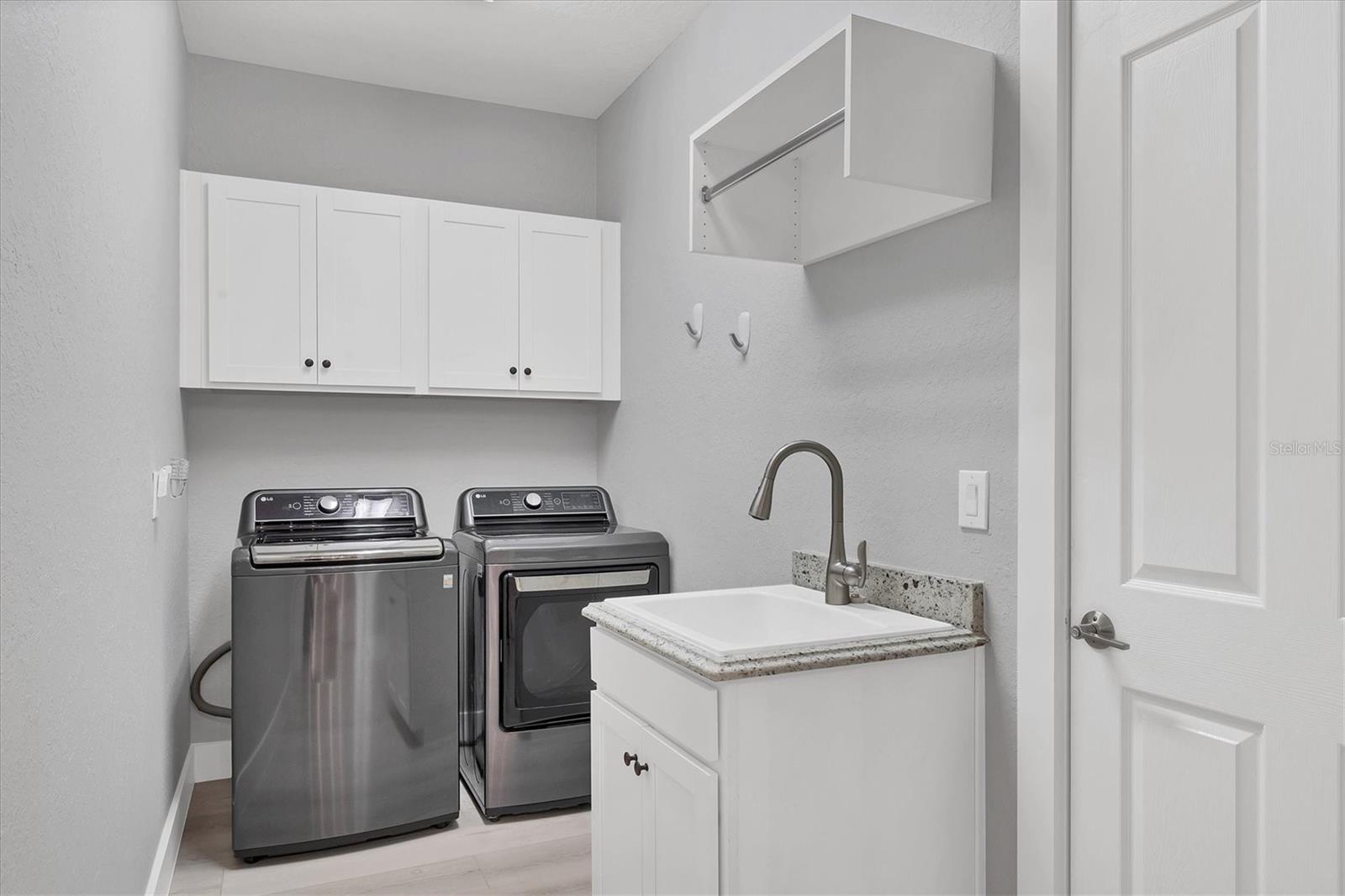 LAKEWOOD NATIONAL GOLF CULB PH II - Residential